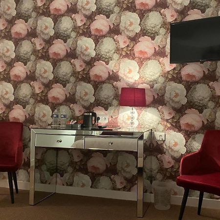 Отель Le Patio Evran Экстерьер фото